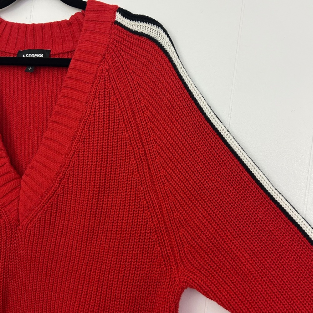 Express Red V-Neck Shaker Knit Sweater Black White Sleeve Stripe Womens Small - Picture 4 of 8